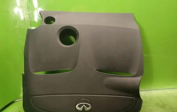 Infiniti Q30 Engine cover (trim) A2700102801