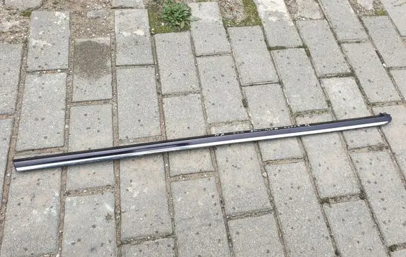 Mercedes-Benz CLK A209 C209 Rear side glass trim 