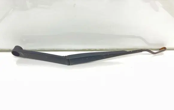 Windshield/front glass wiper blade