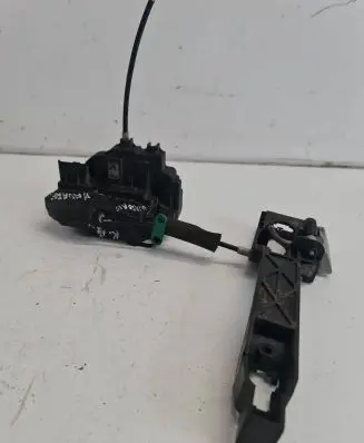 Nissan Note (E11) Front door lock 3606E