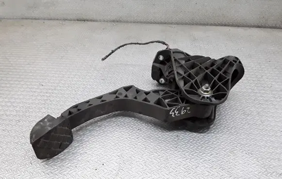 Clutch pedal