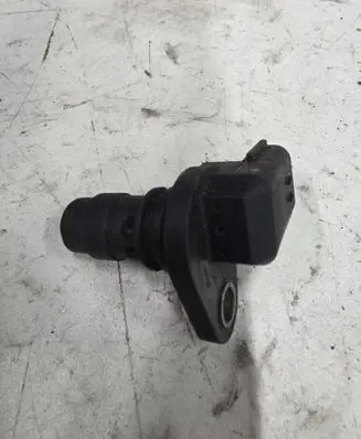 Volvo XC70 Camshaft position sensor 30713370