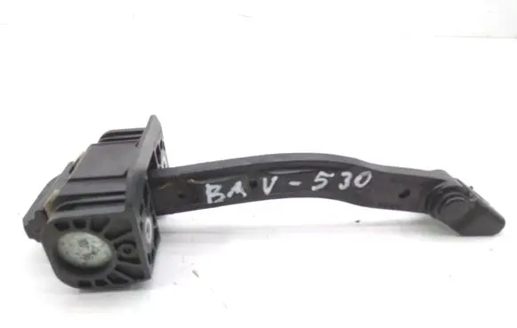 BMW 5 F10 F11 Front door check strap stopper