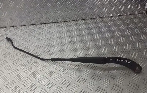 Renault Megane II Front wiper blade arm 88200036912