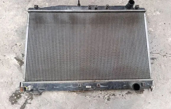 Toyota Avensis Verso Coolant radiator