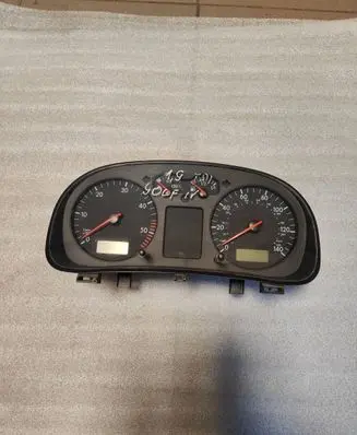 Volkswagen Golf IV Speedometer (instrument cluster) 1J0919931D