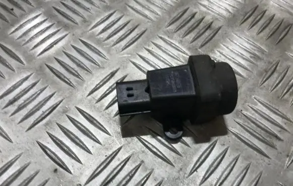 Honda Civic Fuel cut-off switch wqt100030