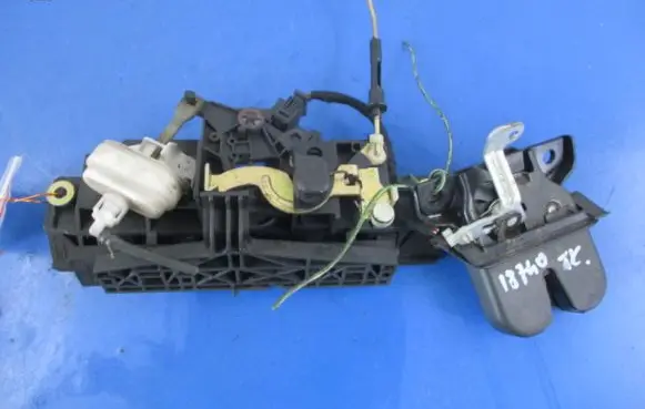 Audi A3 S3 8L Tailgate/trunk/boot lock/catch/latch