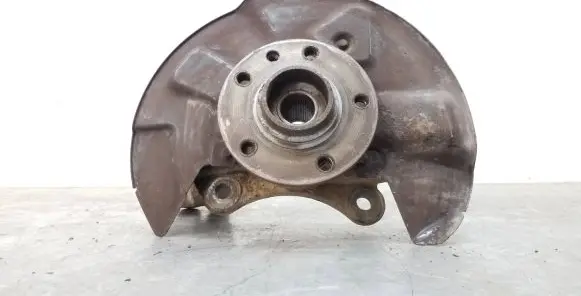 Volkswagen Transporter - Caravelle T5 Front wheel hub spindle knuckle