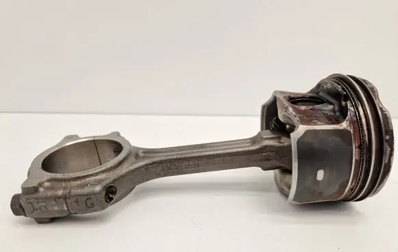 Mercedes-Benz CLA C118 X118 Piston with connecting rod A2820301500 120104449R