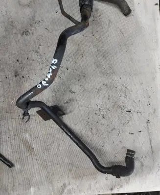 Coolant pipe/hose