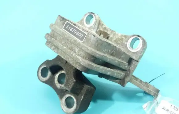 Alfa Romeo Giulietta Gearbox mounting bracket 51879600 IMPRK1326376