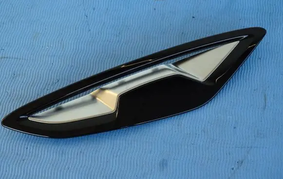 BMW 8 G14 Fender trim (molding) 7419020 7465214