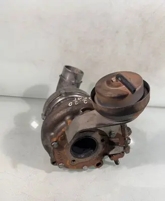 Toyota Corolla Verso AR10 Turbo 172010r020 05092001297 V313