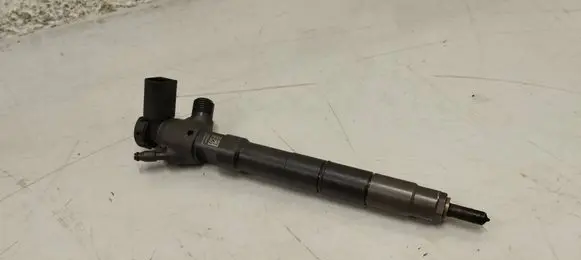 Skoda Octavia Mk3 (5E) Fuel injector 04l130277an