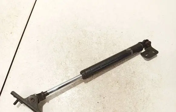KIA Clarus Tailgate/trunk strut/damper