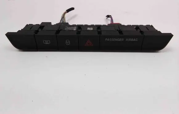 Skoda Fabia Mk3 (NJ) A set of switches 03498508102 6V0927132A