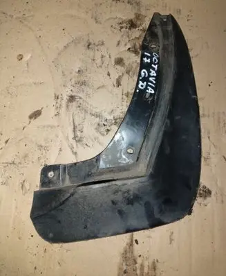 Skoda Octavia Mk3 (5E) Rear mudguard 5E0821822A