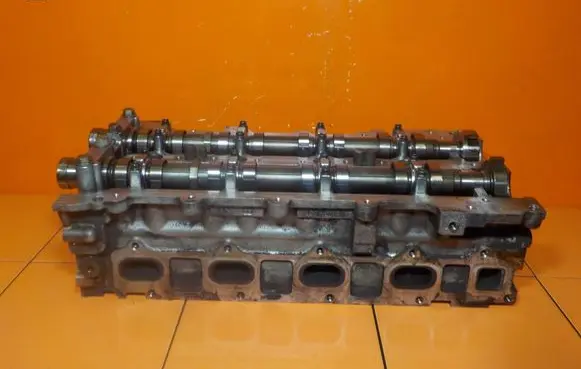 Opel Antara Engine head 25183241 Z22D1