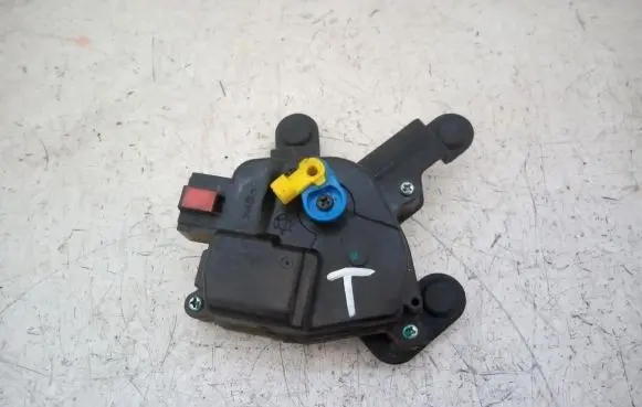 Hyundai i10 Air flap motor/actuator