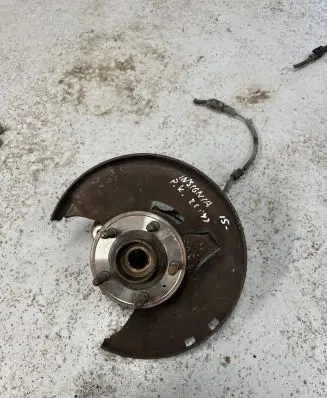 Opel Insignia A Front wheel hub