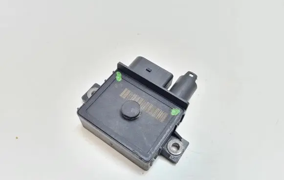 BMW 5 GT F07 Glow plug pre-heat relay 780015605