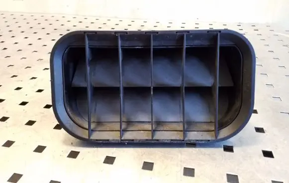 Audi TT TTS Mk2 Quarter panel pressure vent 4A0819181