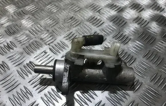 Honda Civic Master brake cylinder