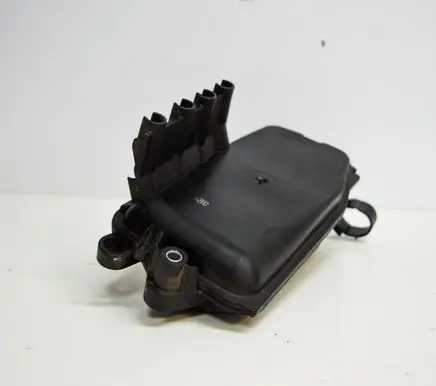 Mercedes-Benz C W204 Other engine bay part A6510700568