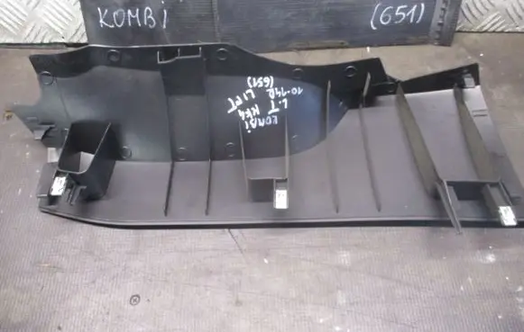 Ford Mondeo MK IV Foot area side trim 7571A131017