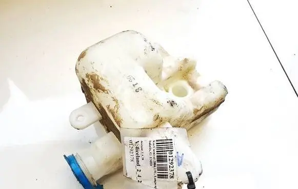 KIA Carnival Windshield washer fluid reservoir/tank