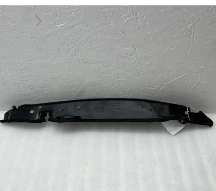 Nissan Leaf II (ZE1) Fender end trim 638205SH1A