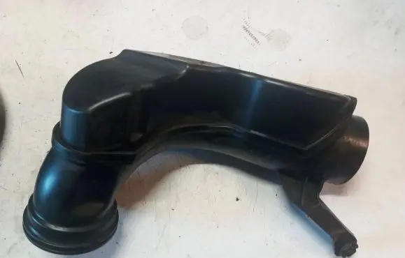 Volvo XC60 Intercooler hose/pipe 31319698