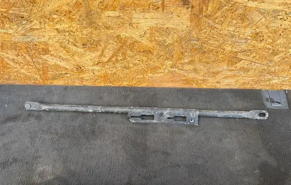 Volvo XC90 Radiator support slam panel bracket 31651557