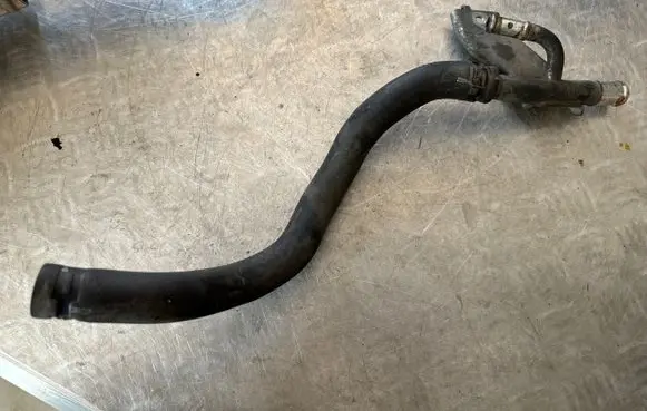 Nissan Qashqai Engine coolant pipe/hose