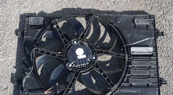 Seat Arona Electric radiator cooling fan 2Q0959455J 2Q0121207J