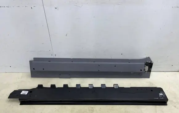 Audi A5 Sill 8W6803751B