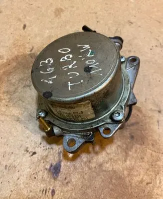 Vacuum pump