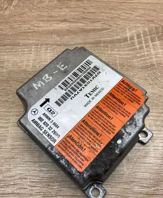 Mercedes-Benz E W210 Airbag control unit/module 0028203226