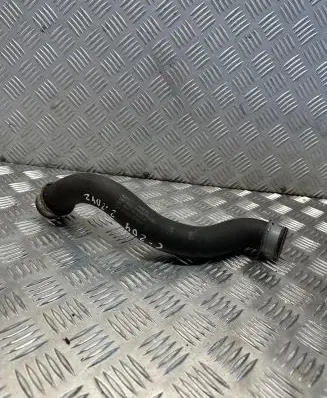 Coolant pipe/hose