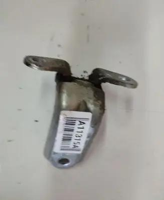 Hyundai ix35 Rear door lower hinge 