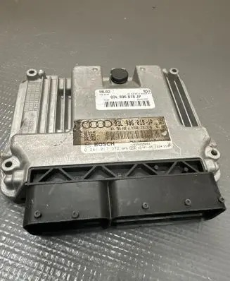 Audi A4 S4 B8 8K Engine control unit/module 03L906018JL 03L906018JP 0281017372