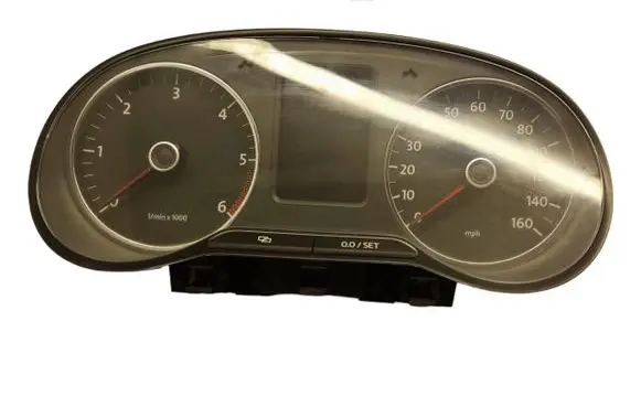 Volkswagen Polo V 6R Speedometer (instrument cluster) 6R0920961F