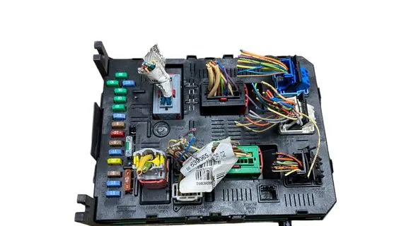 Peugeot 307 Comfort/convenience module 281197280A 216760315B F02389298