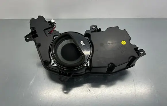 Hyundai Santa Fe Subwoofer speaker 963802W110