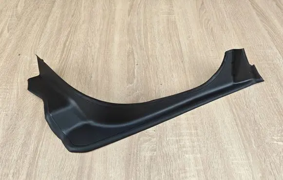 BMW 5 G30 G31 G38 Rear/tail light trim molding 9448944