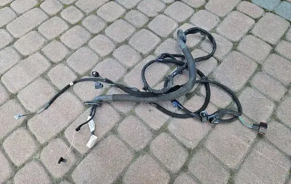 Opel Vivaro Rear door wiring loom 240525184R 93455509