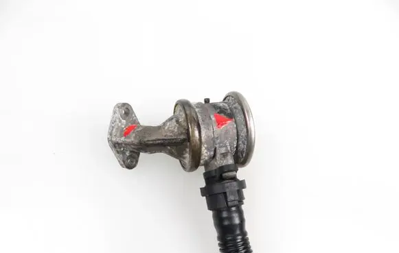 BMW X5 E53 Valve 11721437015 72229513
