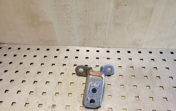 Toyota Corolla E120 E130 Front door upper hinge