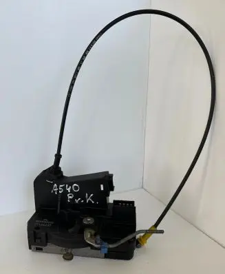 Opel Vivaro Front door lock 8200008260 91166230